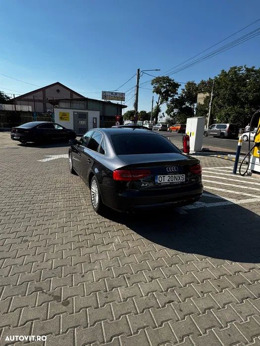 Audi A4 Limuzina - 3