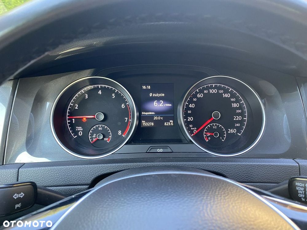 Volkswagen Golf 1.5 TSI BMT Comfortline - 29