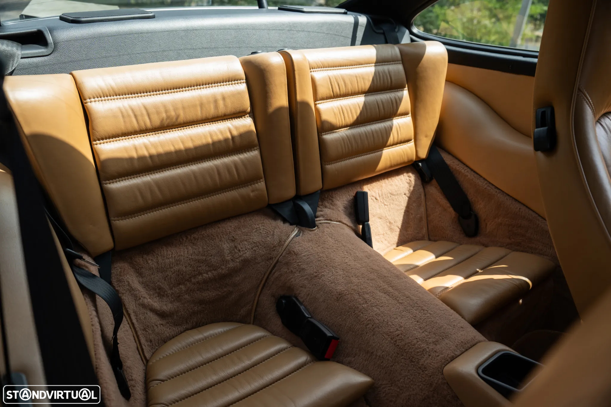 Porsche 911 (964) Coupé 3.6 Carrera 2 - 32