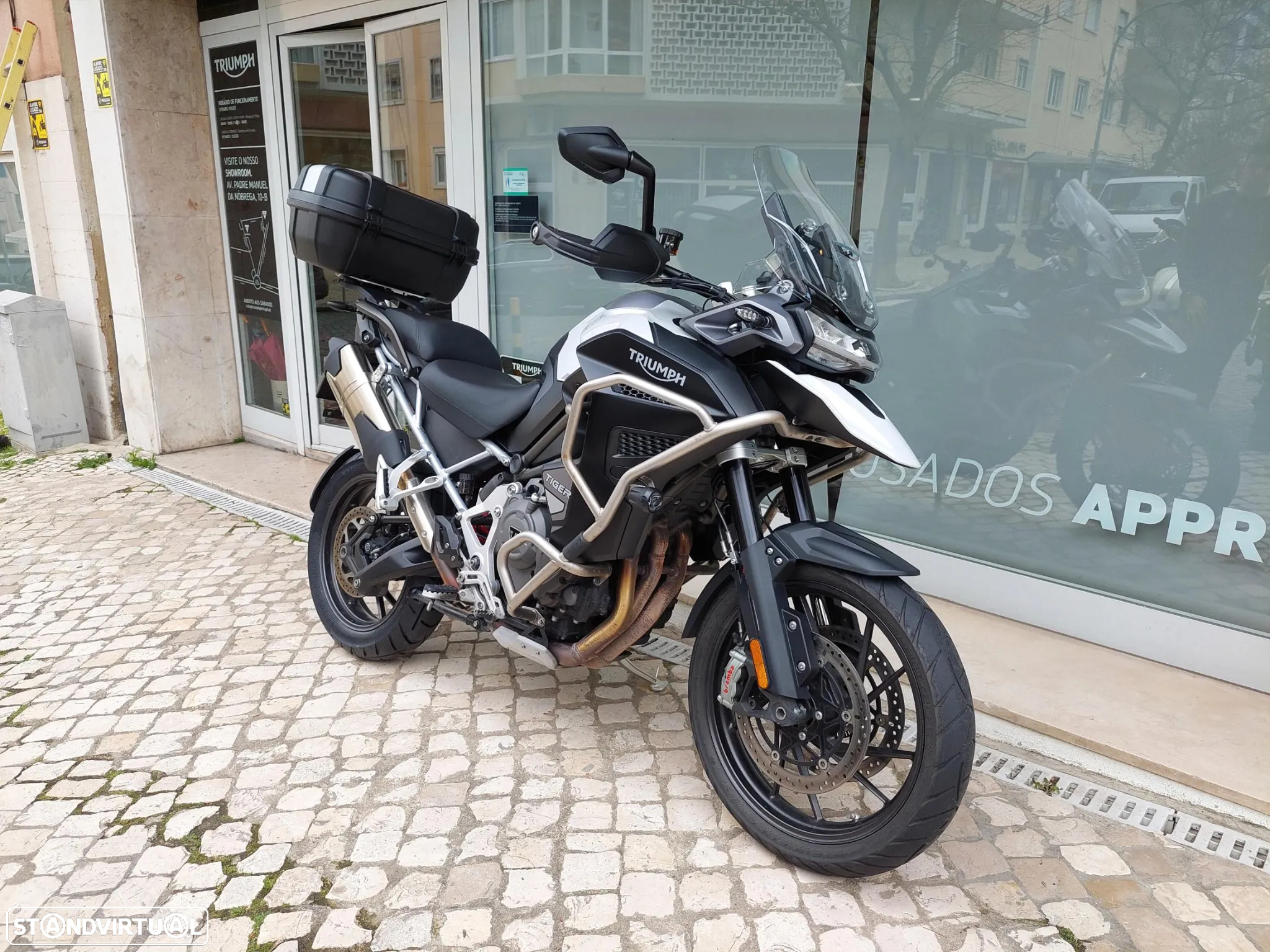 Triumph Tiger 1200 GT EXPLORER - 3