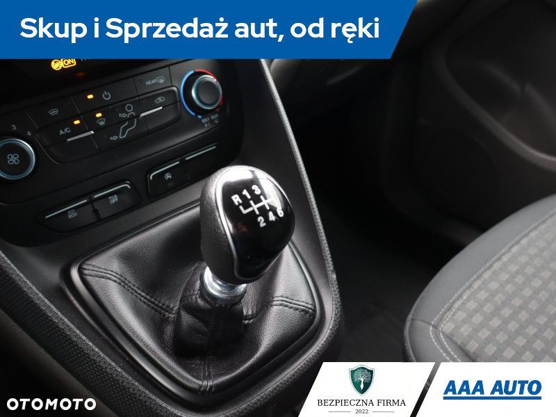 Ford Transit Connect - 15