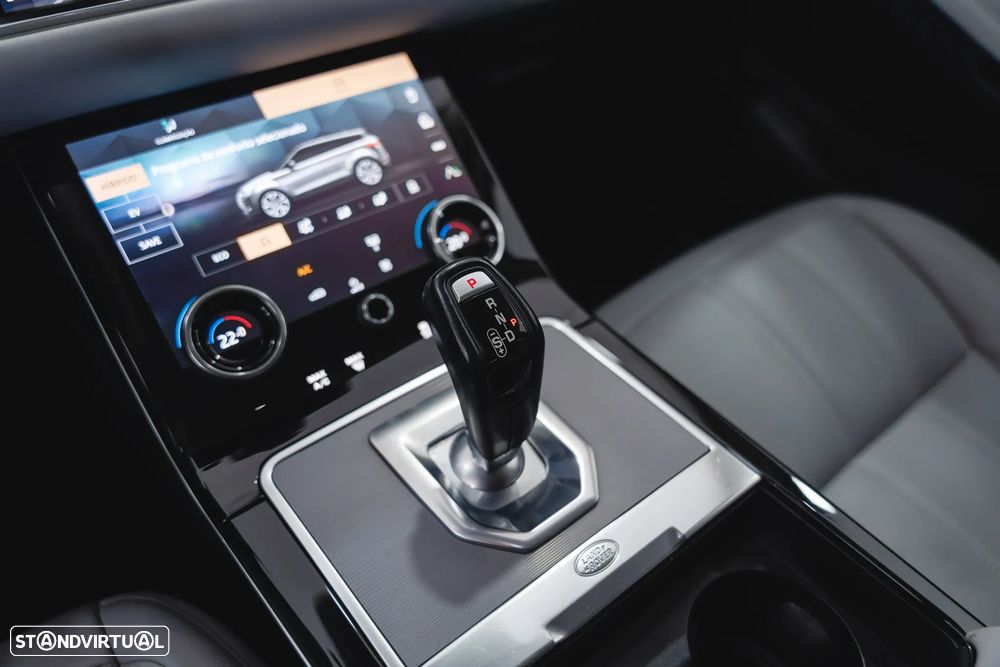 Land Rover Range Rover Evoque P300e R-Dynamic HSE - 33