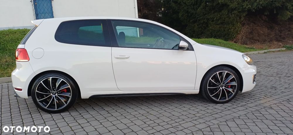 Volkswagen Golf 2.0 GTI - 11