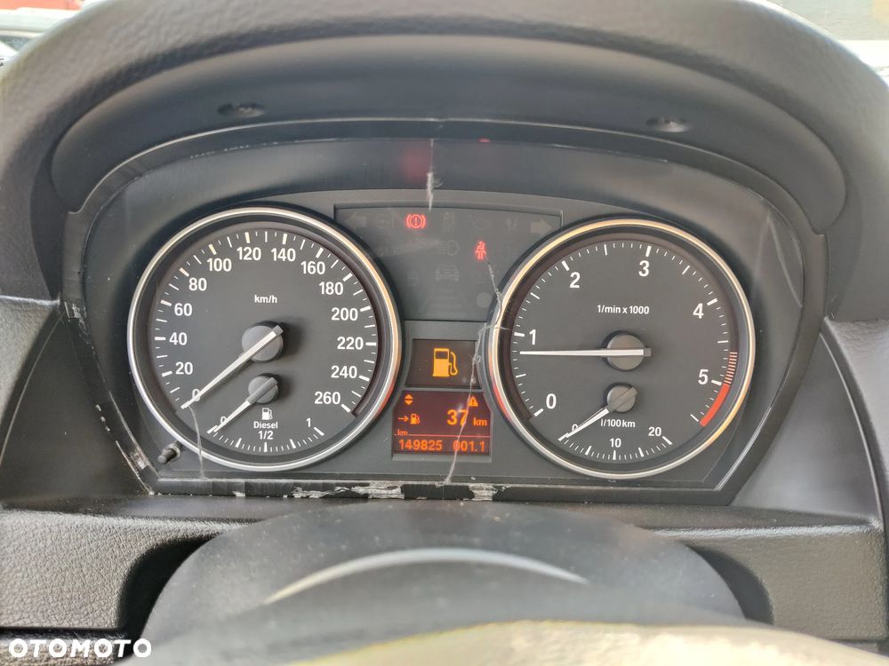 BMW X1 sDrive18d - 9