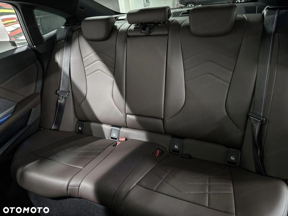 BMW Seria 2 - 13