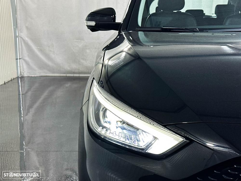 MG ZS EV 72.6 kWh Luxury - 15