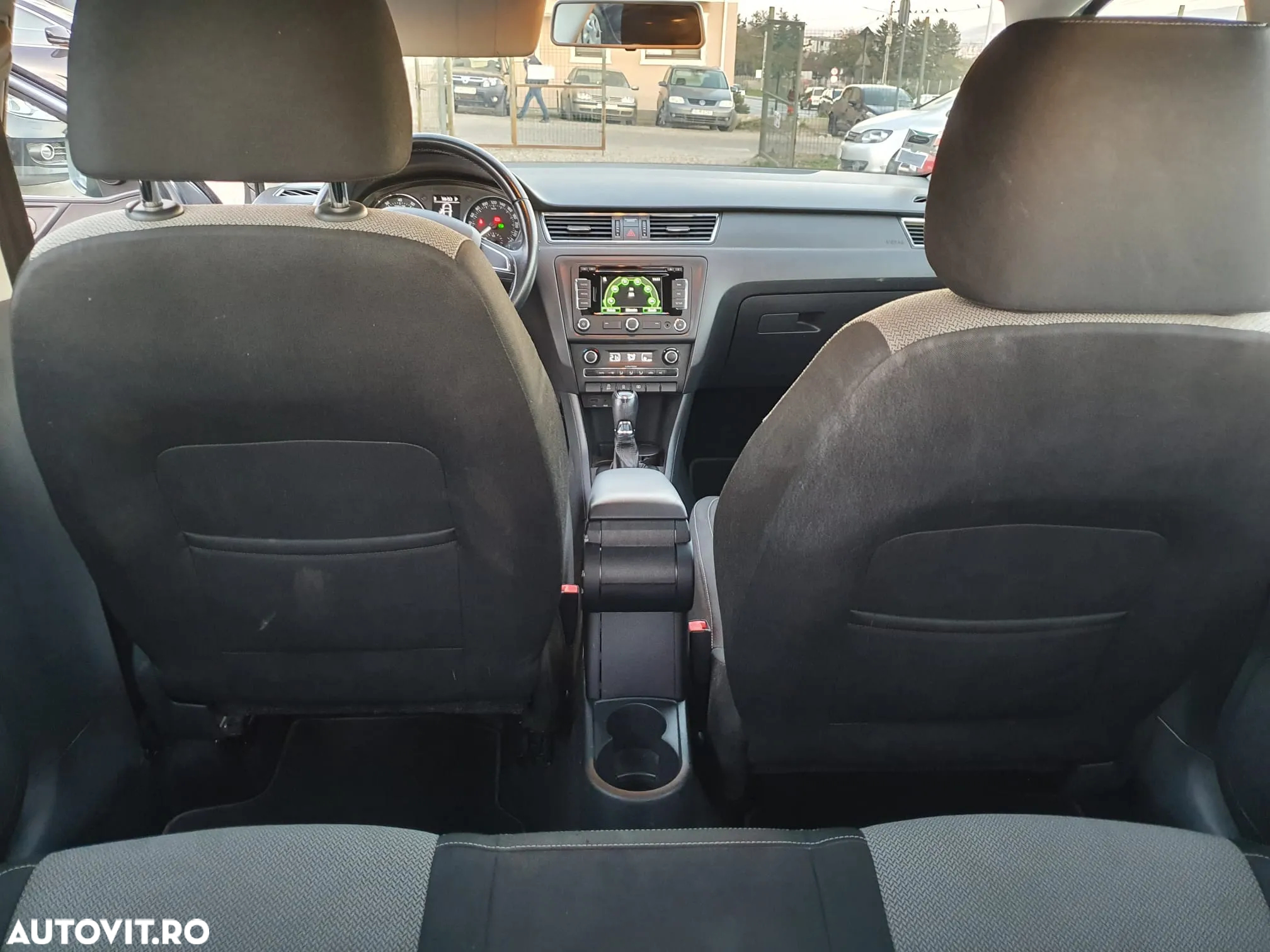 Skoda RAPID Spaceback 1.4 TSI DSG Elegance Green tec - 18