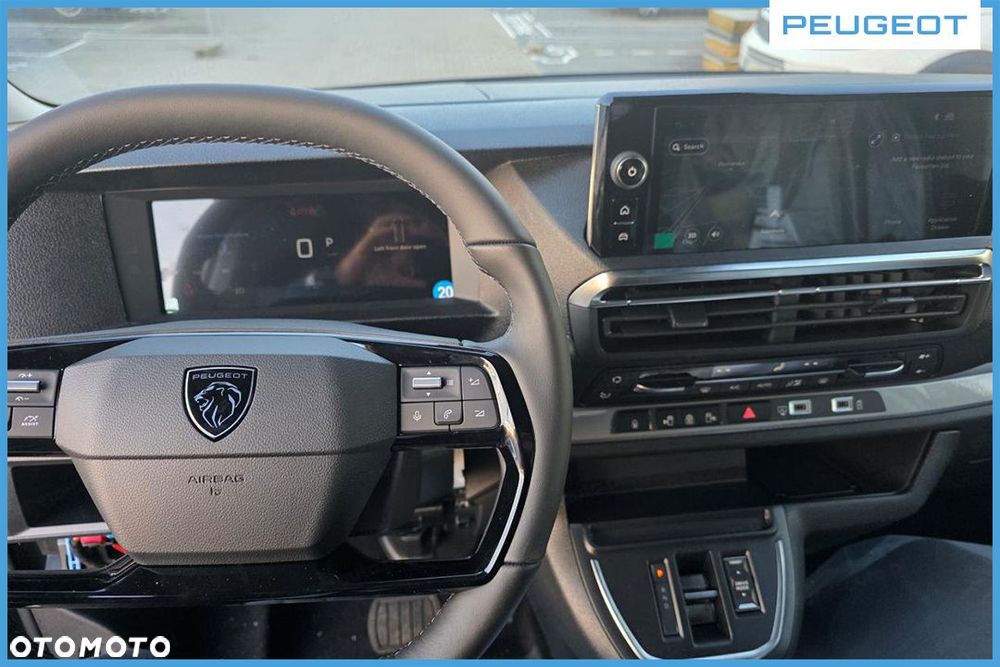 Peugeot Traveller - 17