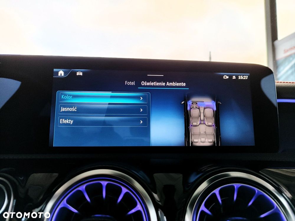 Mercedes-Benz CLA - 33