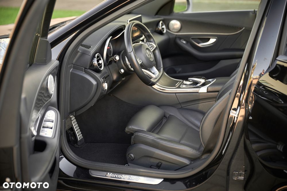 Mercedes-Benz Klasa C 220 d 9G-TRONIC - 20