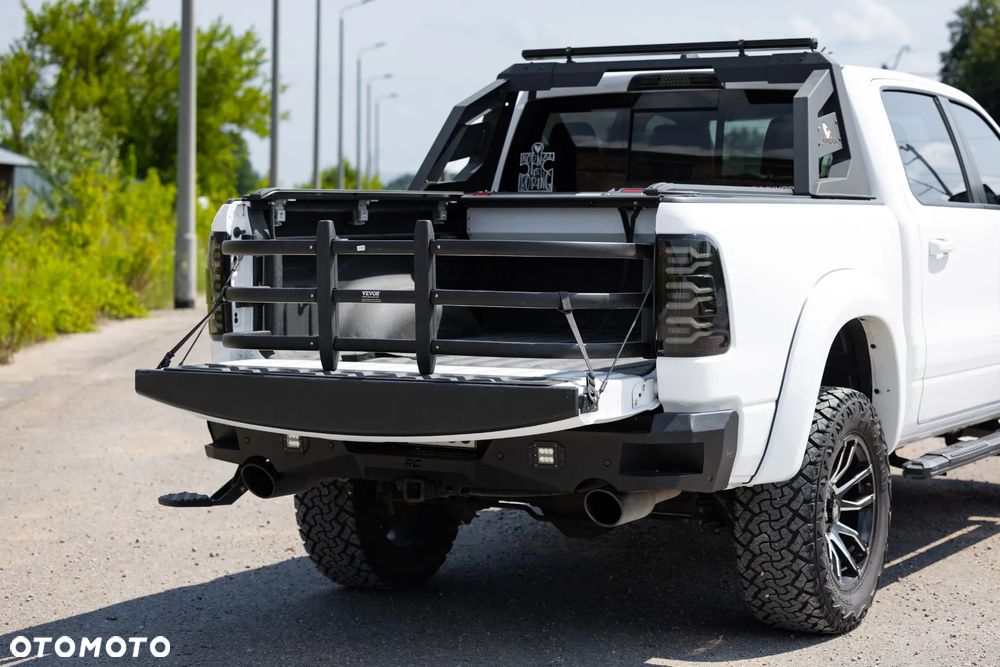 RAM 1500 5.7 Crew Cab Bighorn - 12