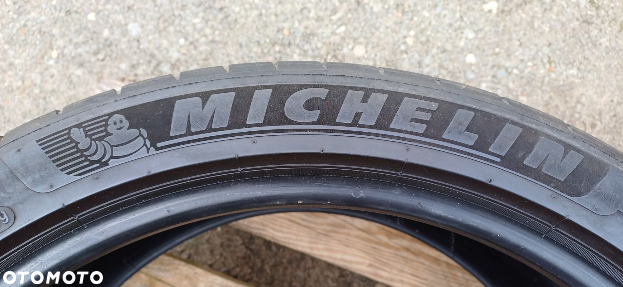 235/40R20 96Y MICHELIN , dwie opony letnie. - 3