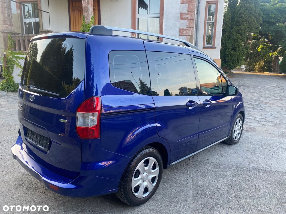 Ford Tourneo Courier 1.0 EcoBoost S&S Titanium