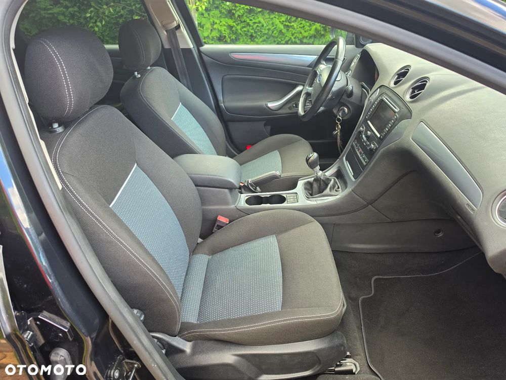 Ford Mondeo - 20