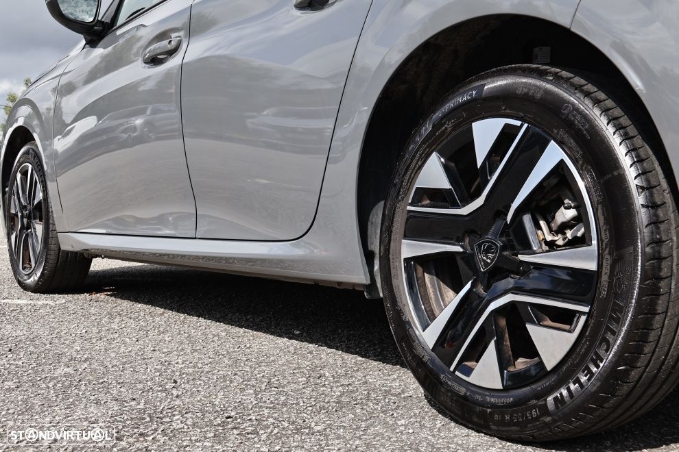 Peugeot 208 1.2 PureTech Allure - 5