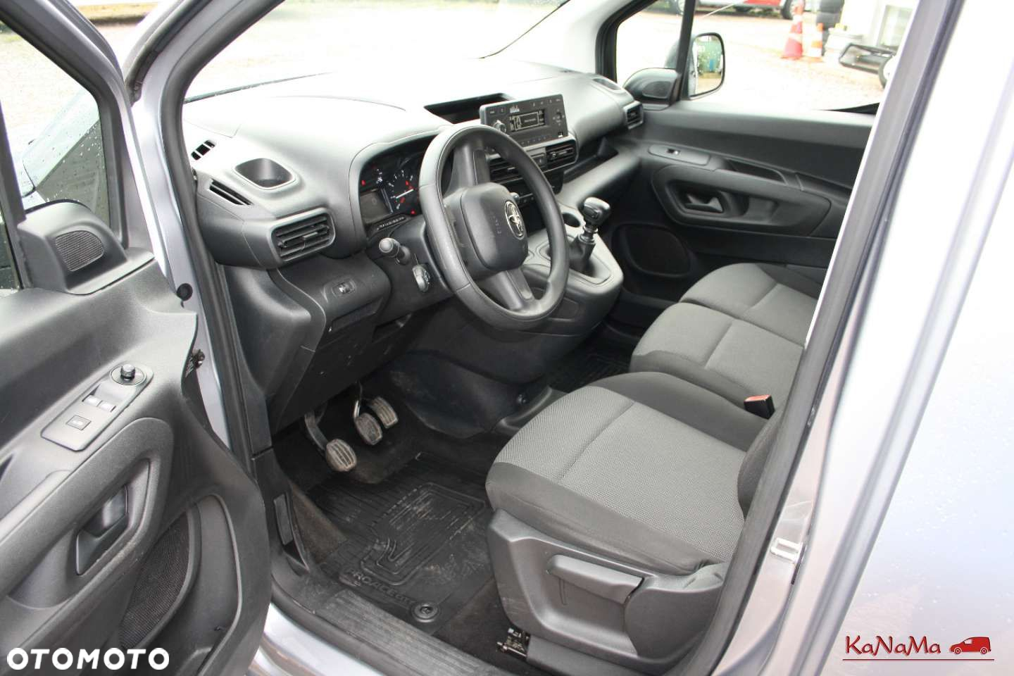 Toyota Proace City - 23