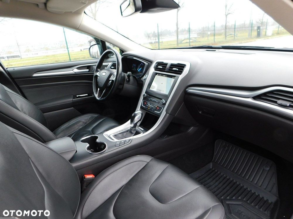 Ford Mondeo 2.0 Hybrid Titanium - 8