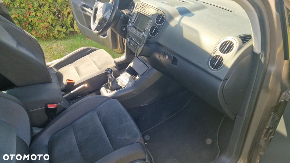 Volkswagen Golf - 9