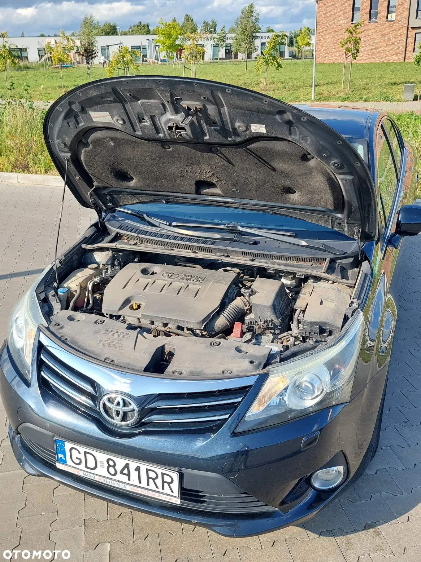 Toyota Avensis 1.8 Active - 14