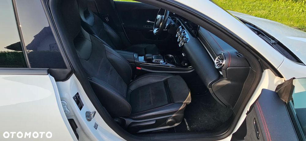 Mercedes-Benz CLA 180 d 7G-DCT AMG Line - 6