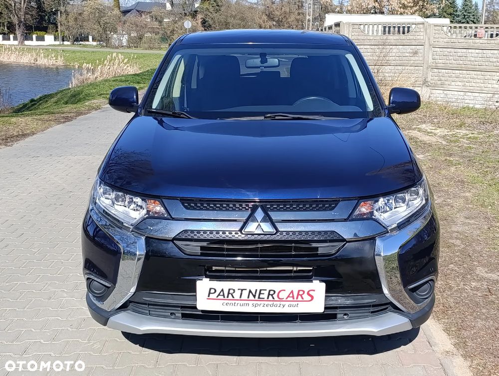 Mitsubishi Outlander 2.4 4WD CVT Instyle - 3