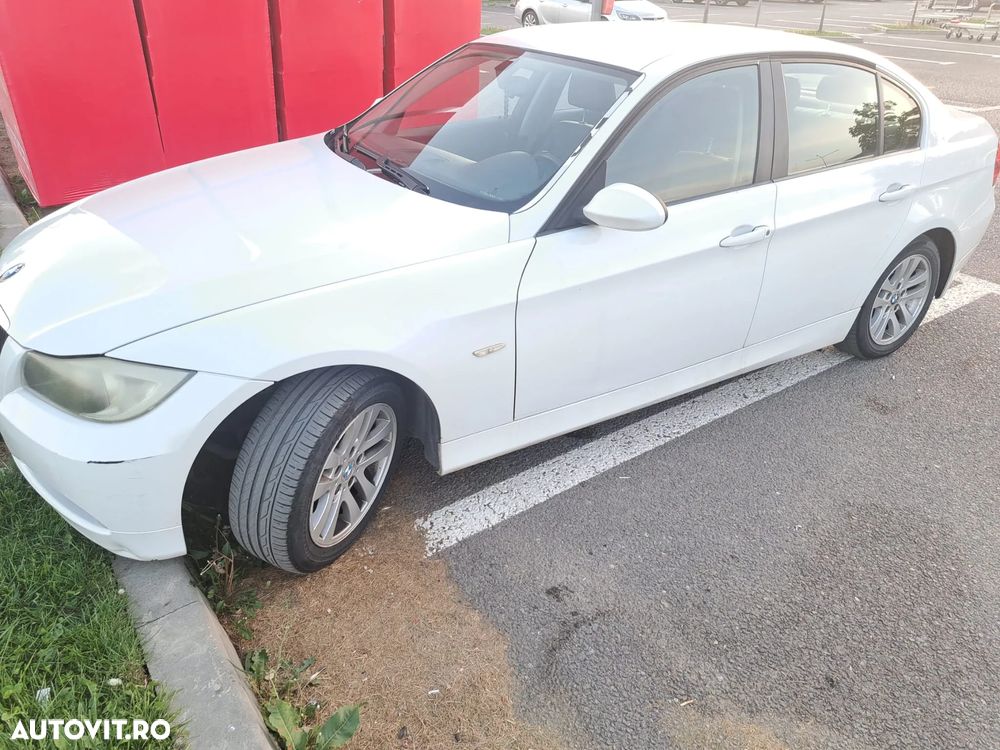 BMW Seria 3 318i - 1