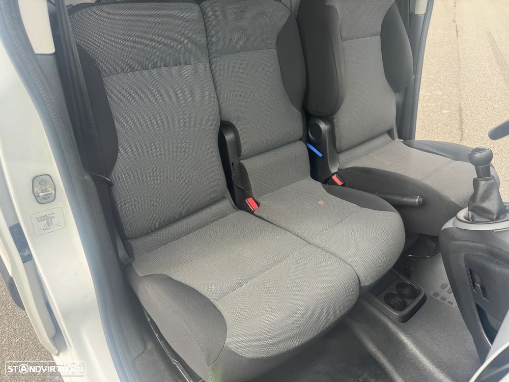 Peugeot Partner 1.6 Hdi 3 Lugares - 20
