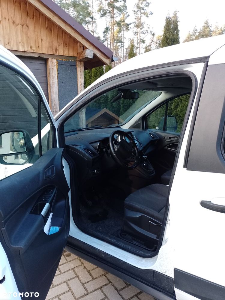 Ford Tourneo Connect - 8