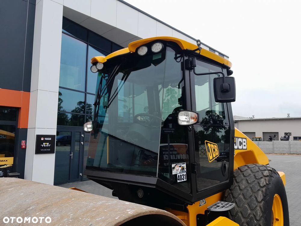 JCB VM137D - 11