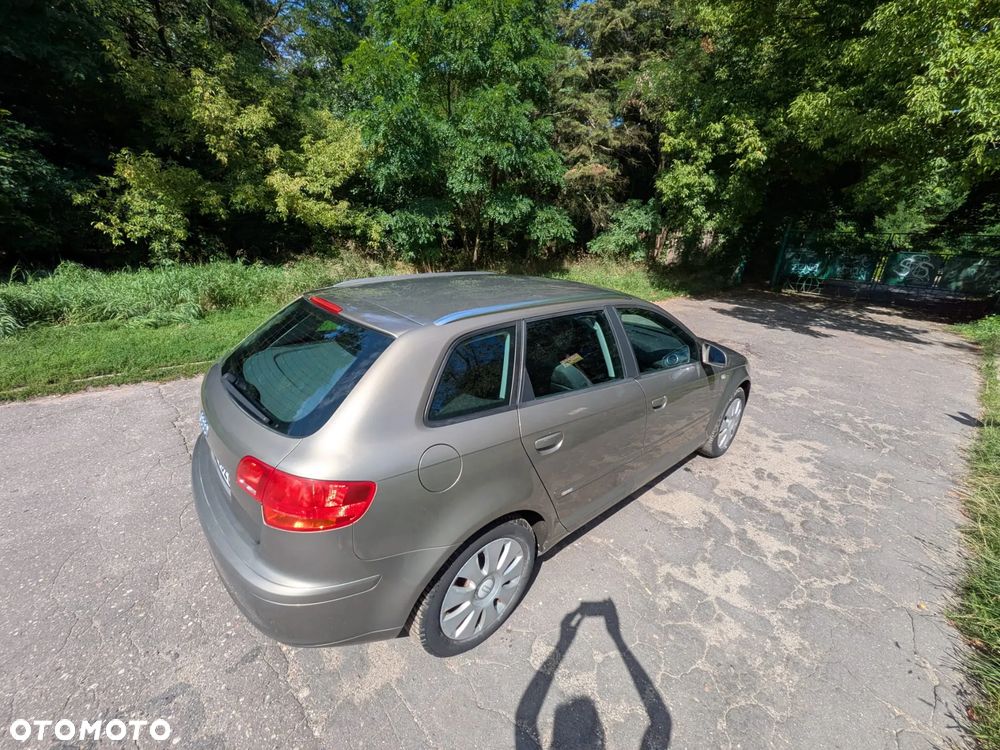 Audi A3 Sportback 1.6 FSI Ambiente - 20
