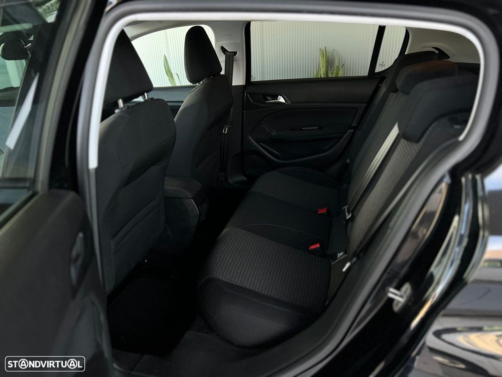 Peugeot 308 1.5 BlueHDi Style - 29