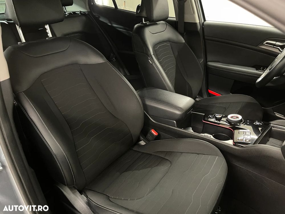 Kia Sportage 1.6 T-GDI HEV 6AT 4x4 Business Line - 10