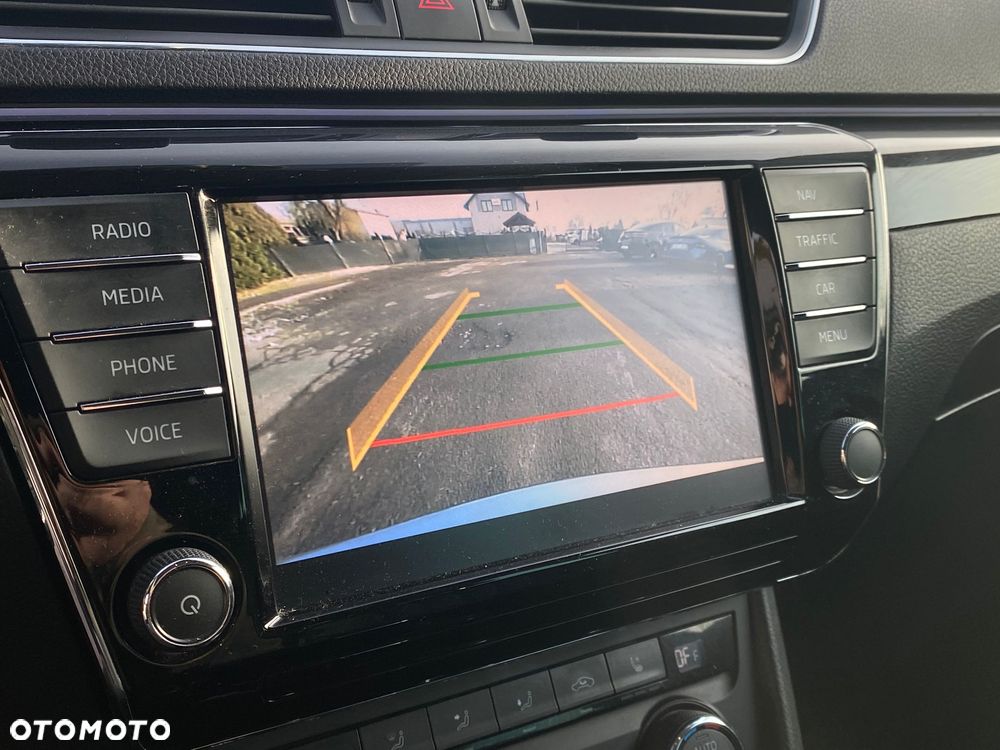 Skoda Superb 2.0 TSI L&K DSG - 20