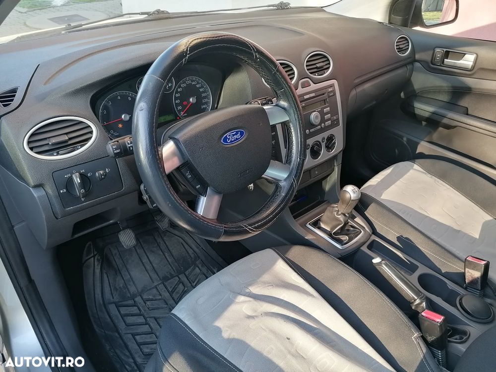 Ford Focus - 7