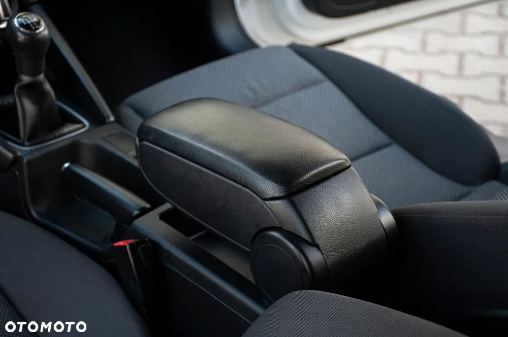 Audi A3 Sportback 1.6 Ambiente - 33