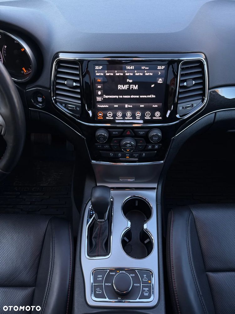 Jeep Grand Cherokee - 20