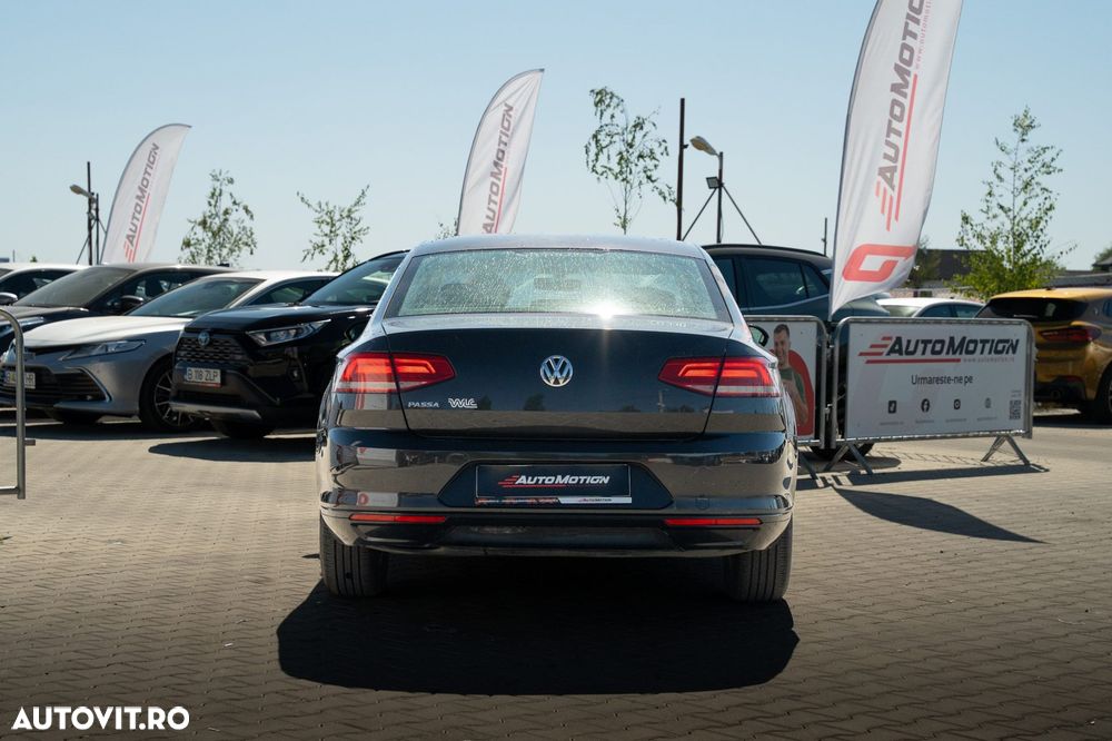 Volkswagen Passat 2.0 TDI DSG Comfortline - 28