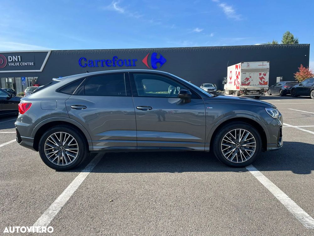 Audi Q3 Sportback 2.0 40 TFSI quattro S tronic S Line - 4