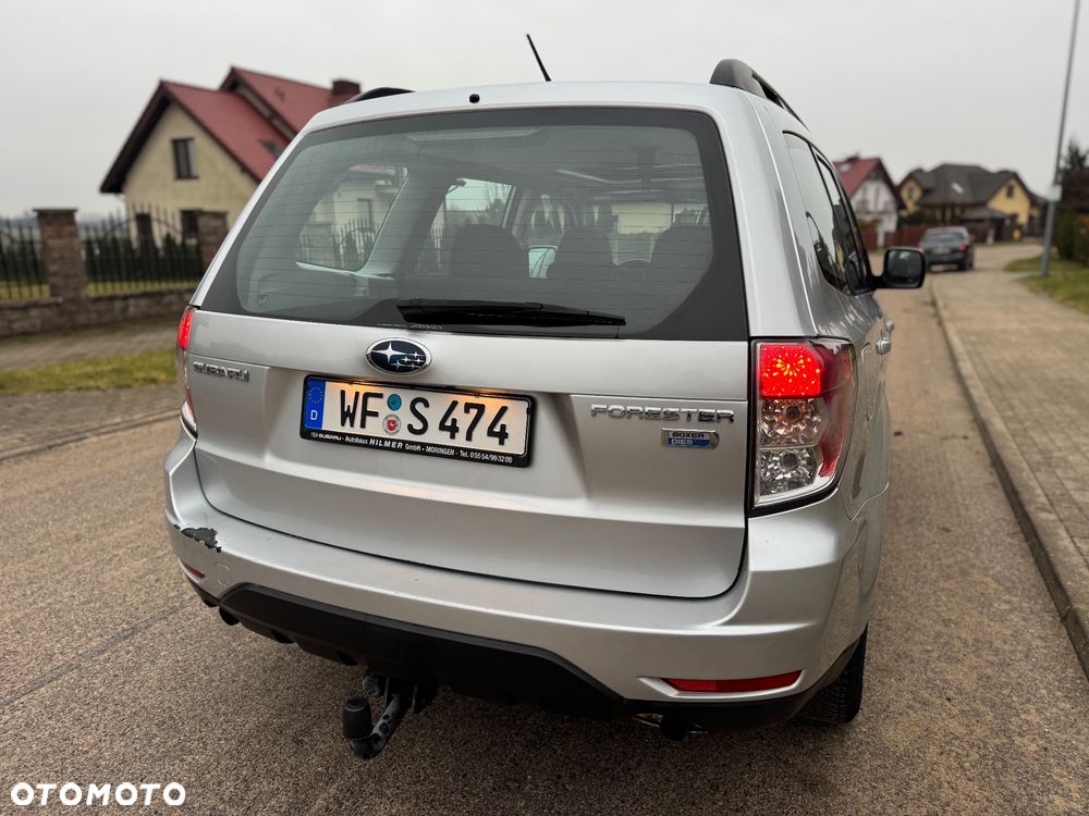 Subaru Forester 2.0D Exclusive - 12