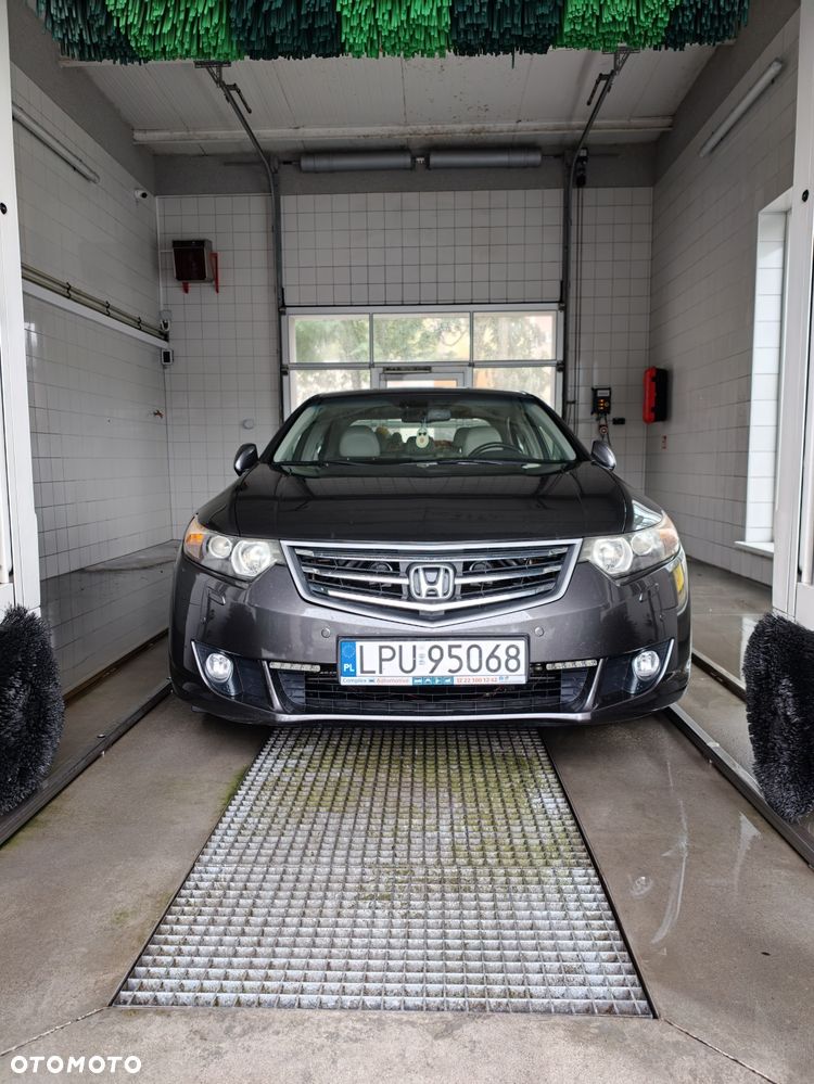 Honda Accord - 1