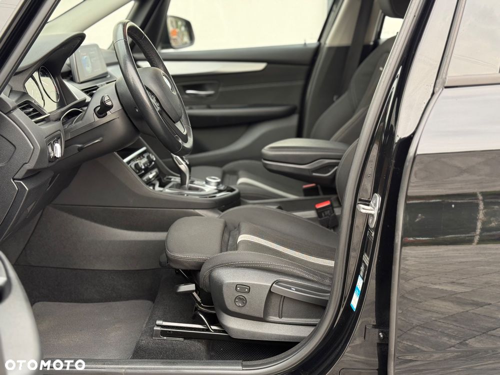 BMW Seria 2 216d GT - 30