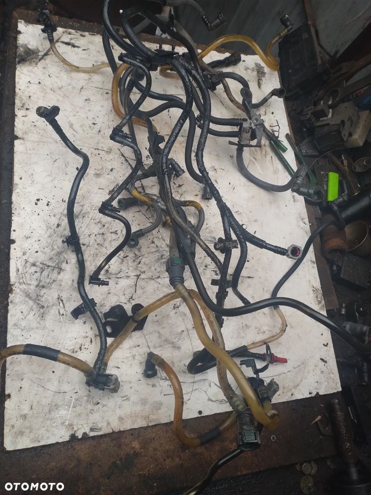 RENAULT LAGUNA III TRAFIC VIVARO 2,0DCI przewody paliwowe   M9R - 2