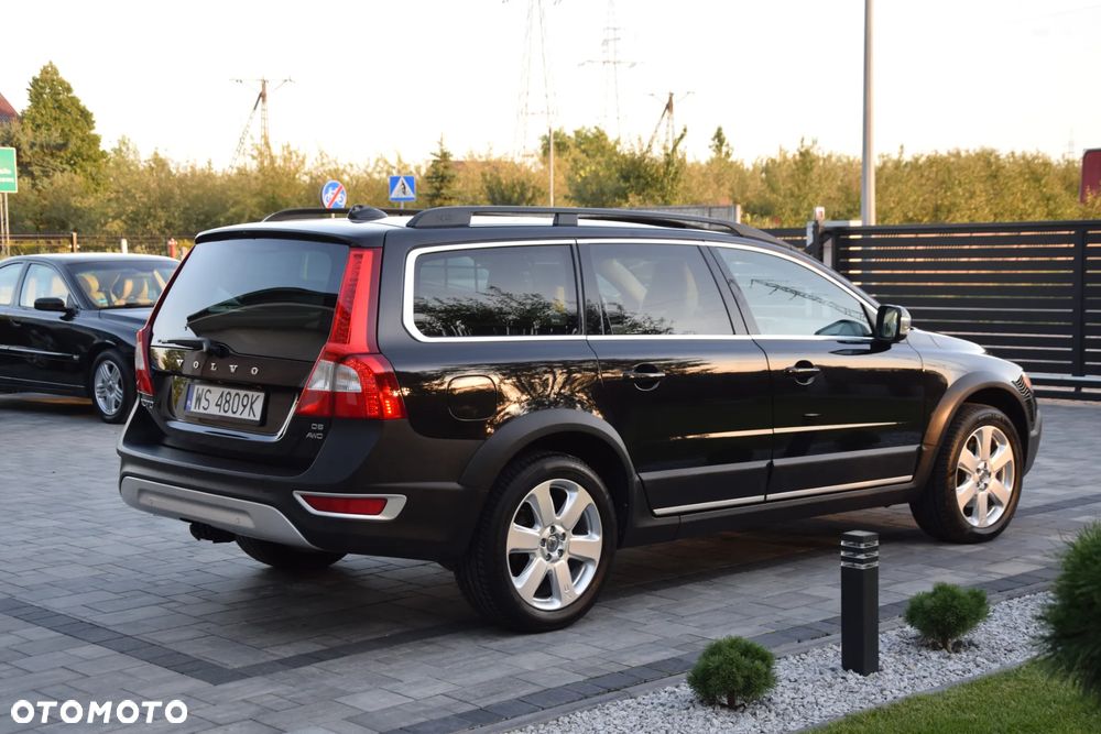 Volvo XC 70 D5 AWD Summum - 4