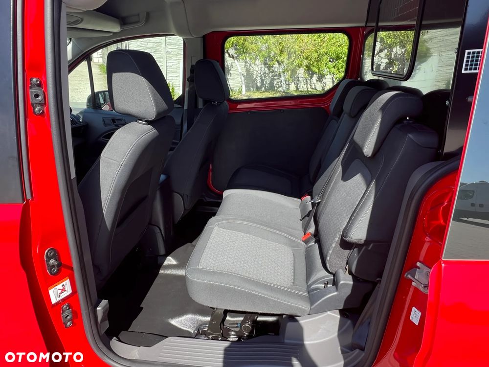 Ford Transit Connect - 11