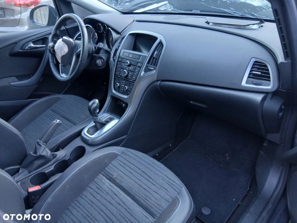 Opel Astra 2015 photo 5