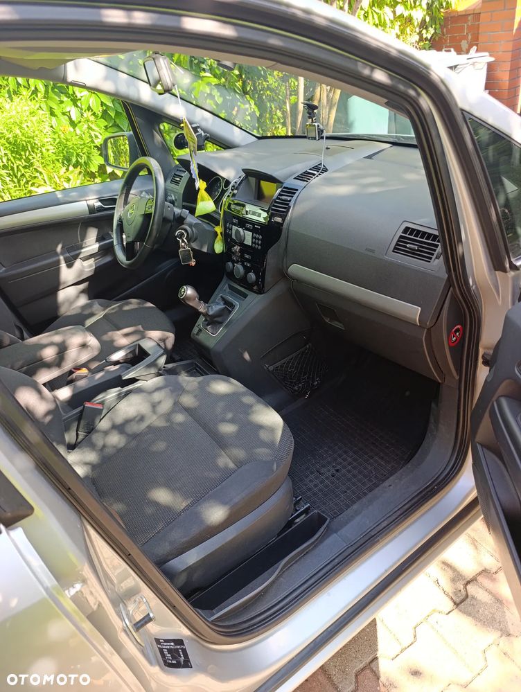 Opel Zafira 1.8 - 2