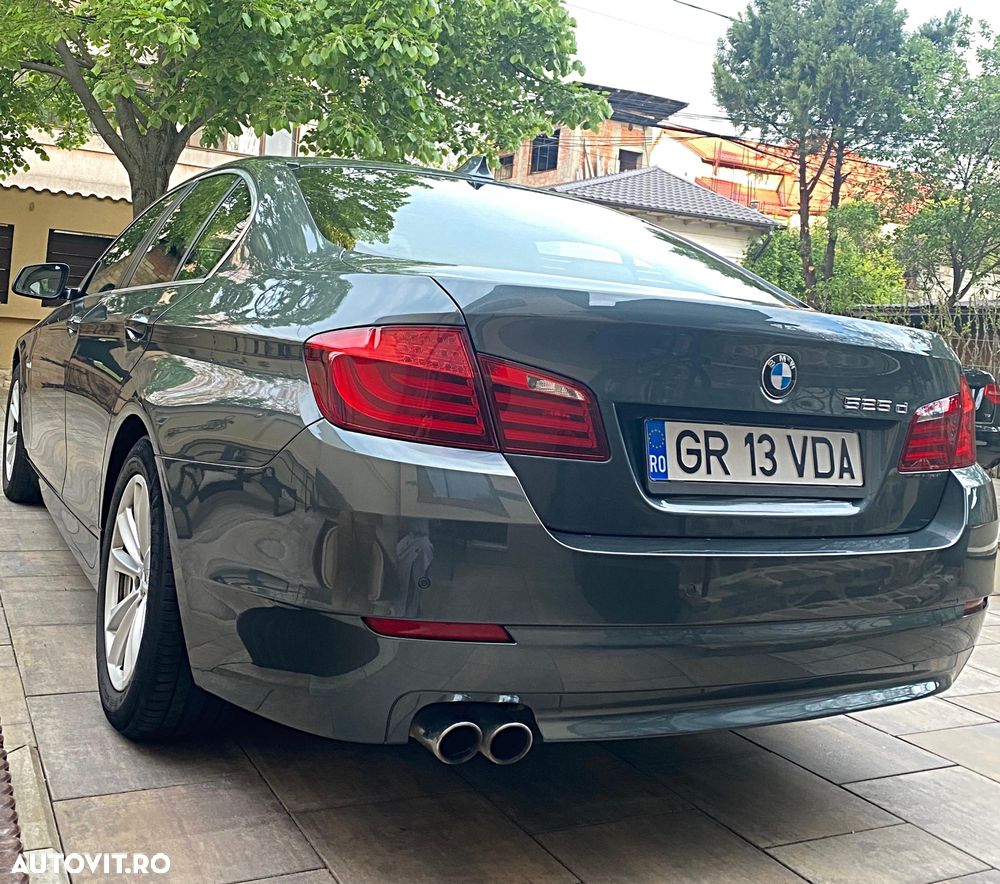 BMW Seria 5 525d xDrive - 4