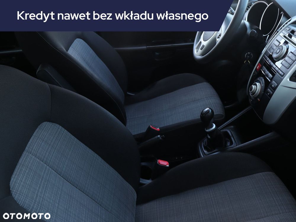 Kia Venga - 11