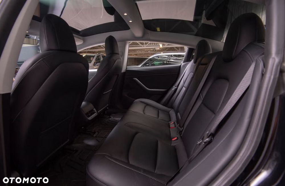 Tesla Model 3 Langstreckenbatterie Allradantrieb Dual Motor - 18