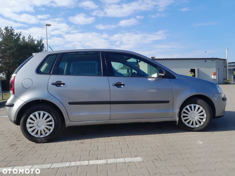 Volkswagen Polo 1.4 TDI Comfortline - 4
